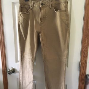 Old Navy Khaki pants 32x30